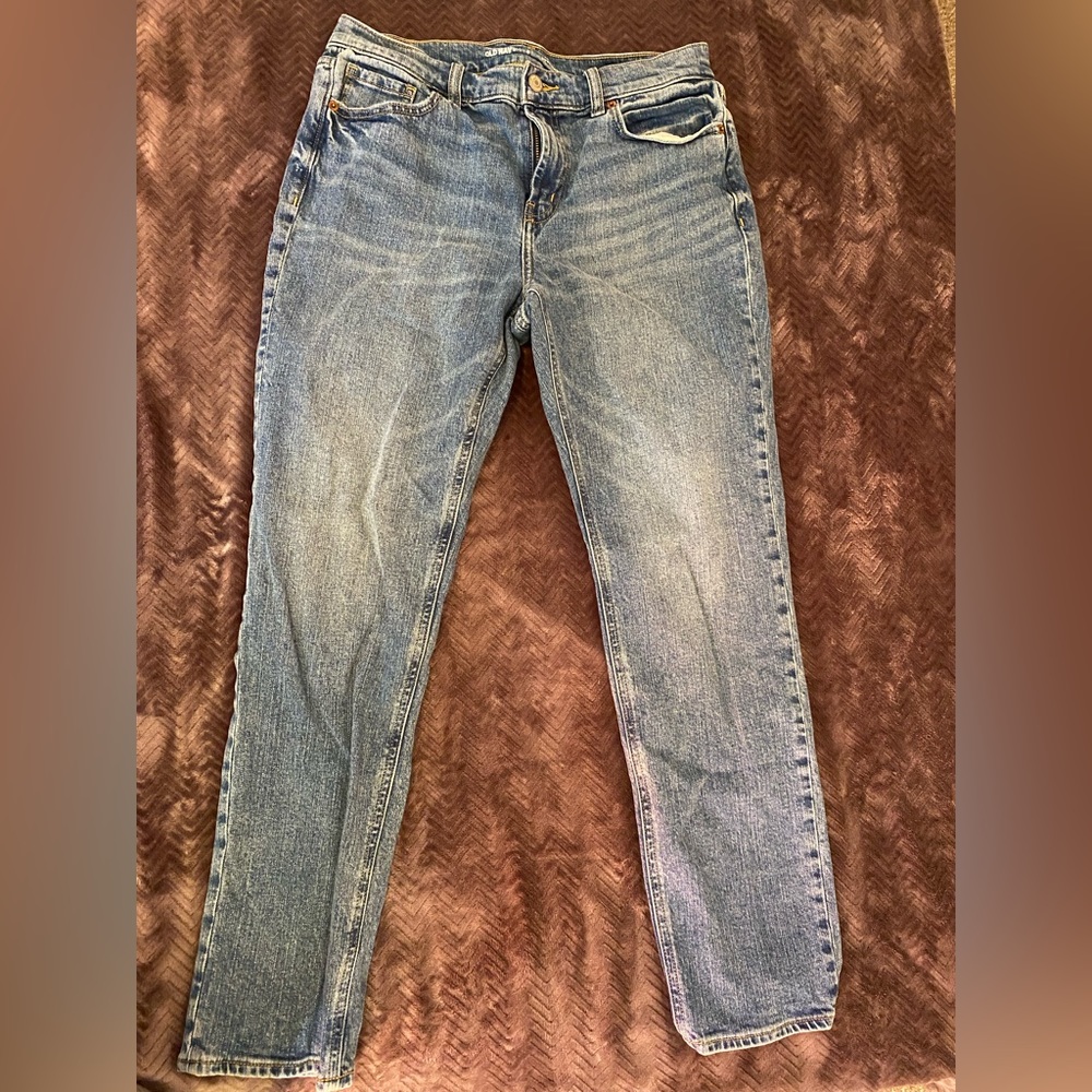 “Mom” jeans